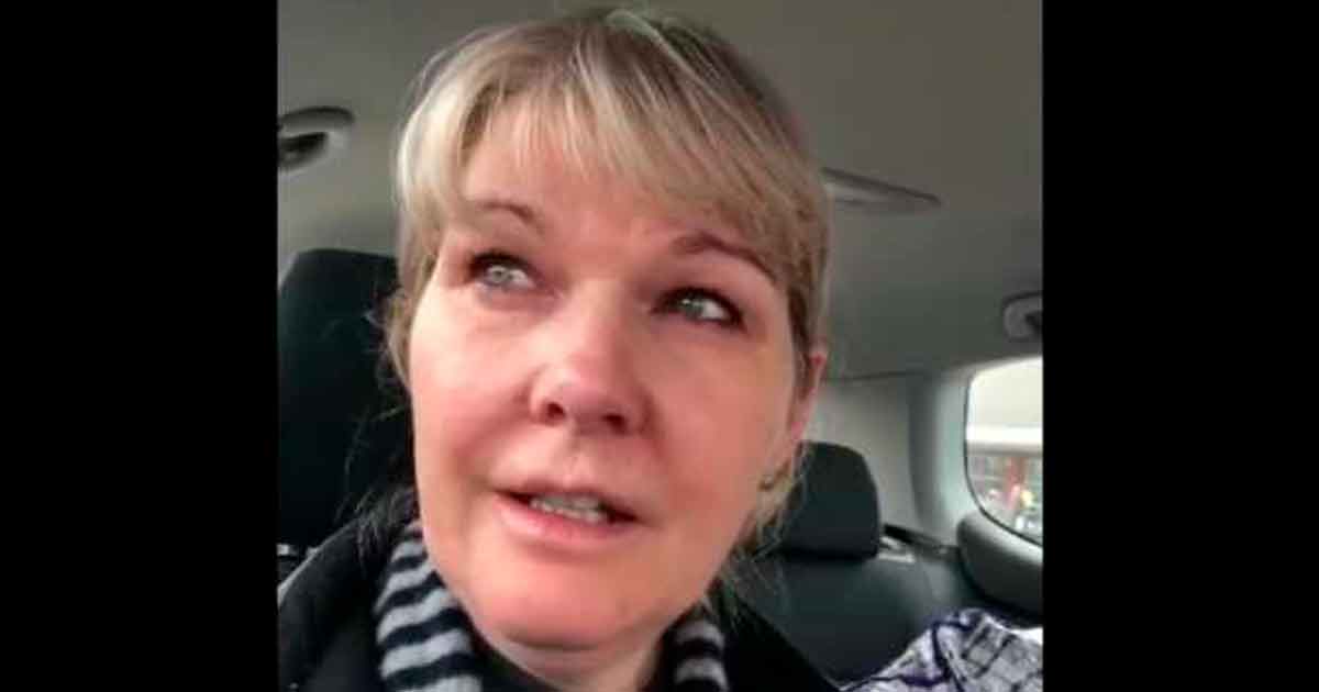 “¡Paren!” Enfermera rompe en llanto al quedarse sin comida por compras de pánico (VIDEO)