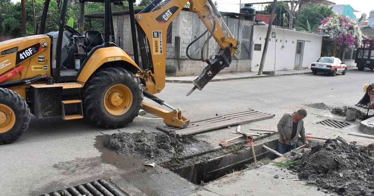 Evita Ayuntamiento de Poza Rica inundación de viviendas en la colonia Tepeyac