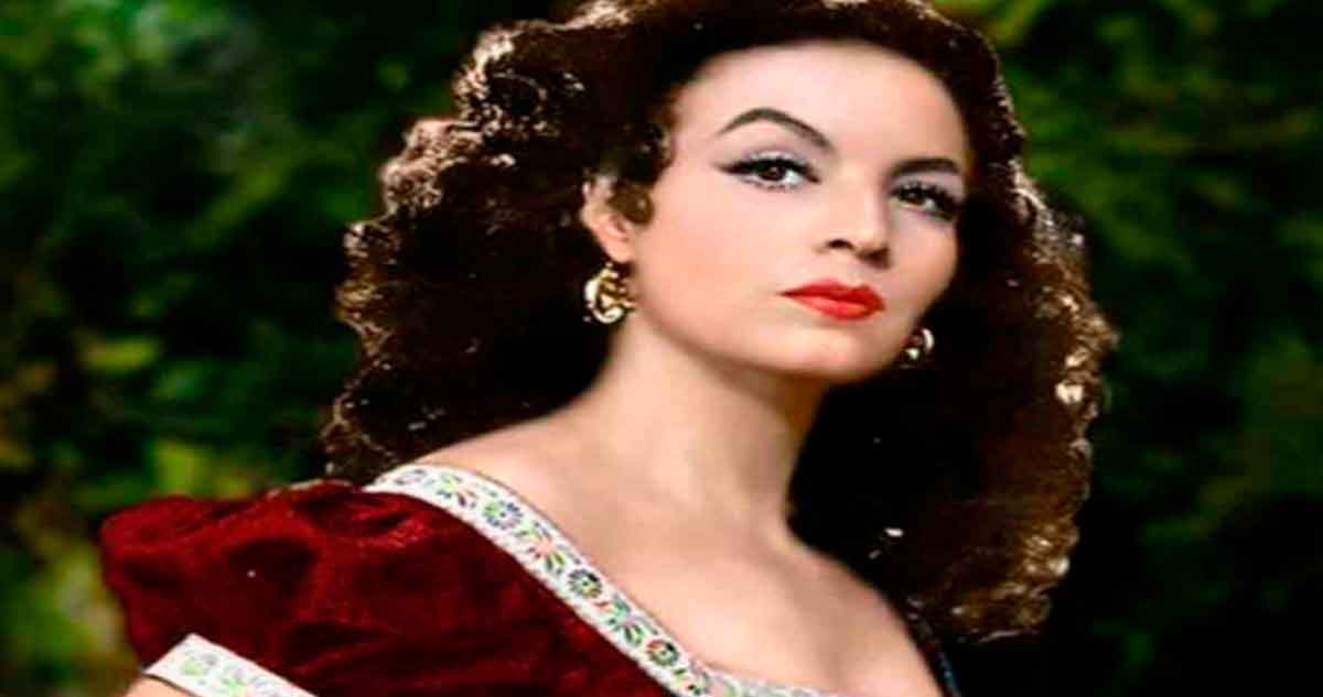 Exponen fotografías de 'La Doña' en Los Ángeles