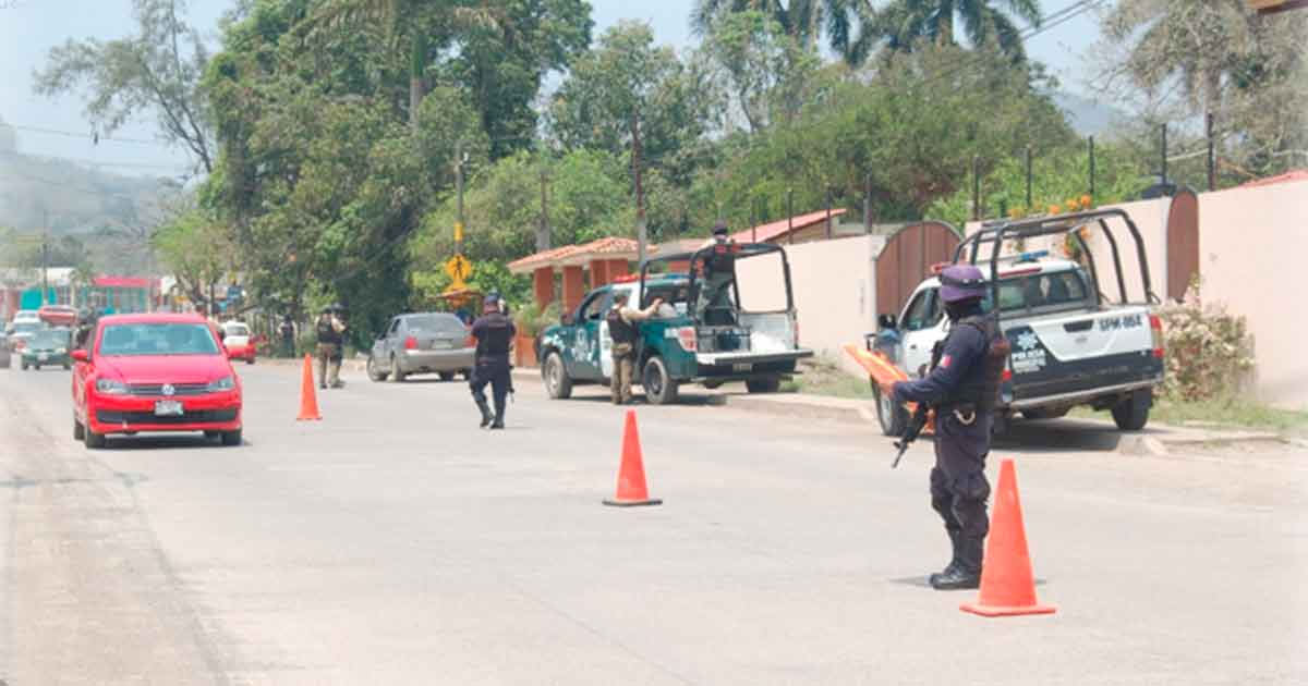 Movilización policíaca en Cerro Azul