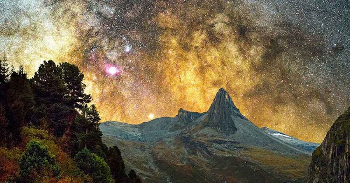 Mágicas fotografías de la Galaxia de Andrómeda desde una aldea suiza