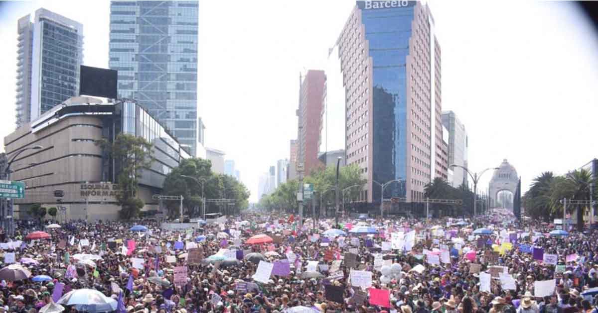 Marcharon, gritaron, cantaron, tumbaron… todo para hacerse oír en el 8M