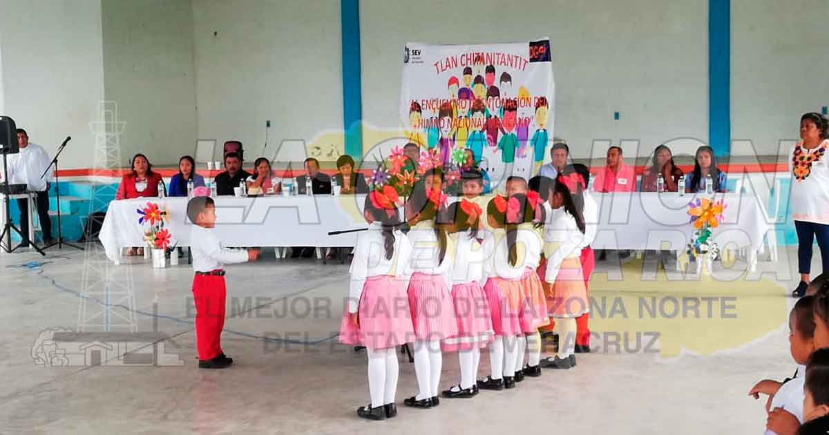 Realizan encuentro de Himno Nacional Mexicano en lengua Tutunakú y Español