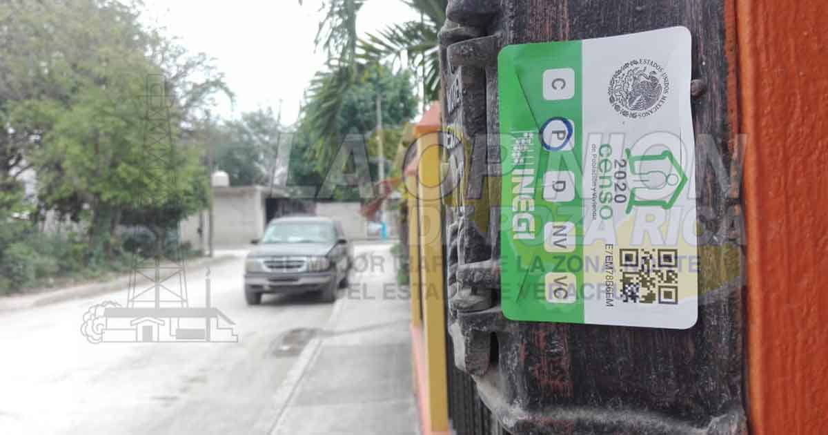 Surgen dudas por calcomanías colocadas por encuestadores del INEGI