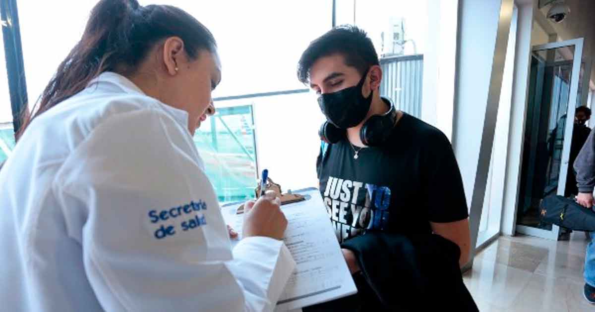 Sube a 41 casos de COVID-19 en México; hay 155 en observación