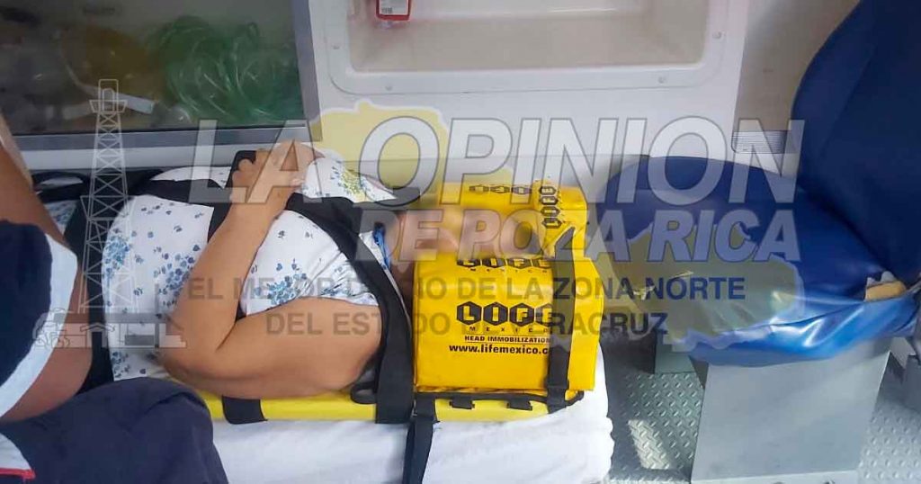 Una caída la manda al hospital