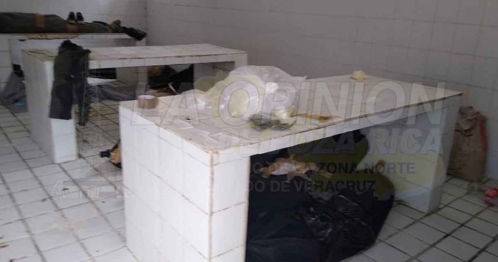 Cuerpos olvidados en anfiteatro municipal de Papantla