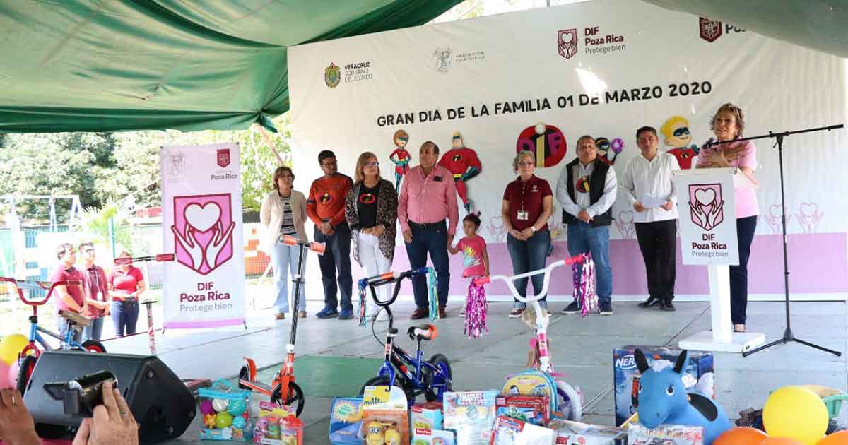 Acompaña alcalde al DIF municipal en la celebración del Día de la Familia