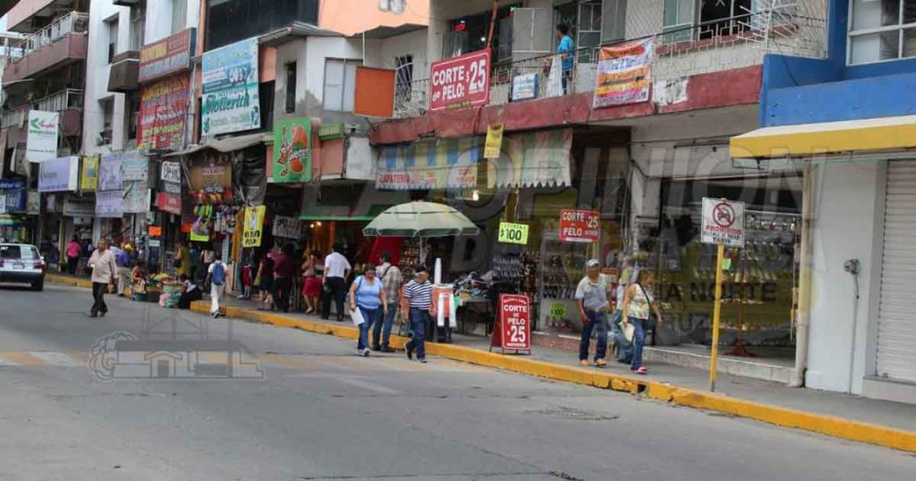 Desabasto de cubrebocas y gel antibacterial en Poza Rica