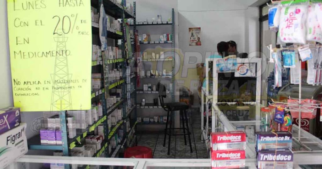 Desabasto de cubrebocas y gel antibacterial en Poza Rica