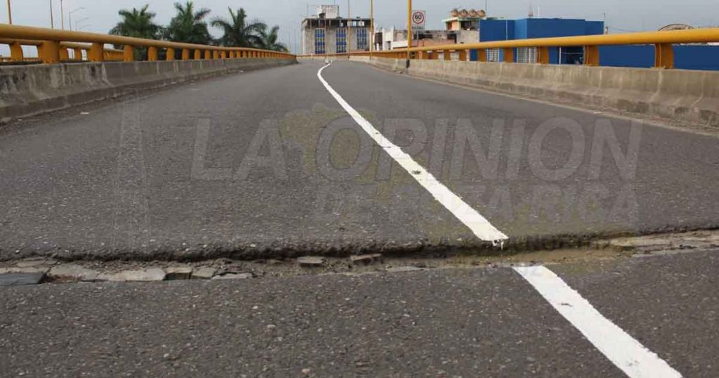 Urge mantenimiento al Distribuidor Vial