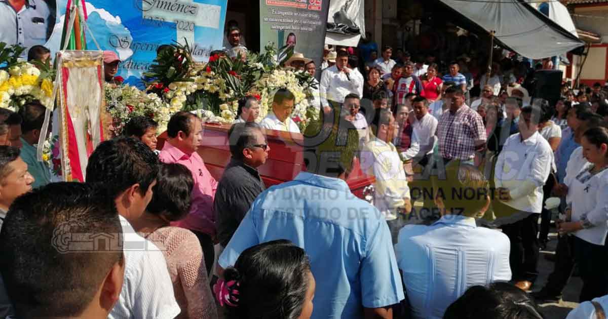 Dan último adiós al profesor Gregorio Zeinos Jiménez en Zozocolco