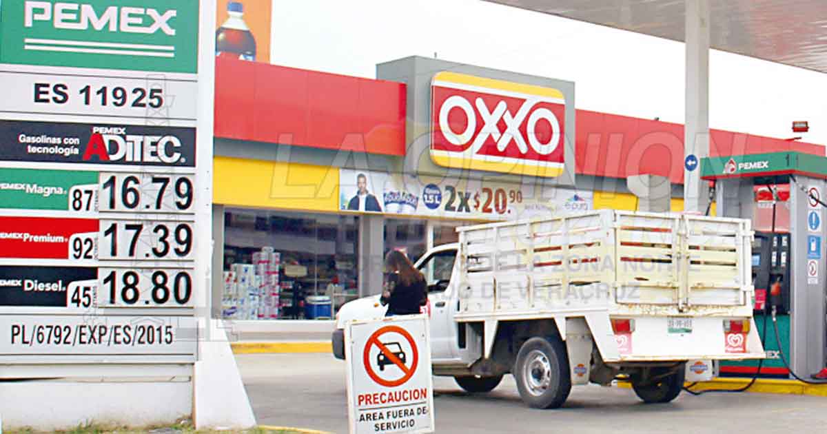 Baja la gasolina a $16.79 en Poza Rica