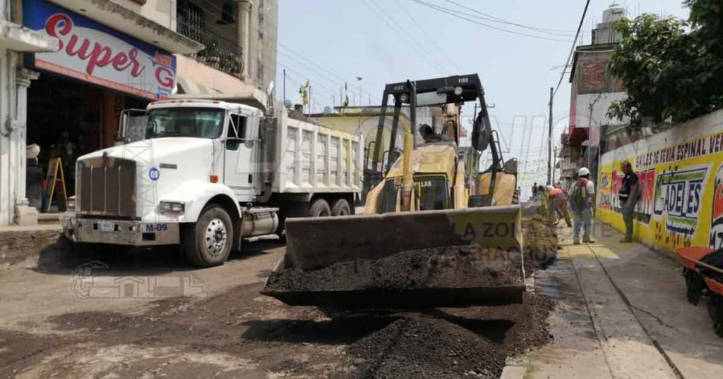Trabajos de rehabilitación genera tráfico vehicular