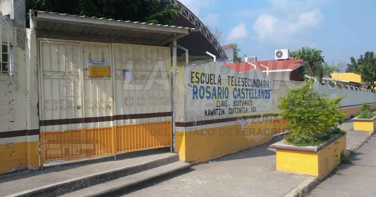 Reportan vecinos de Coatzintla, dos casos de presunto contagio por Covid-19; una mujer y un niño