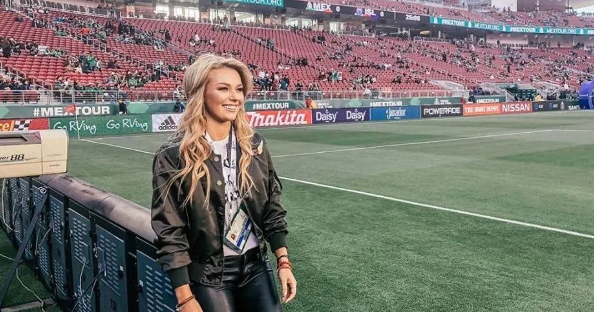 Irina Baeva derrite las playas de Acapulco con su perfecta figura