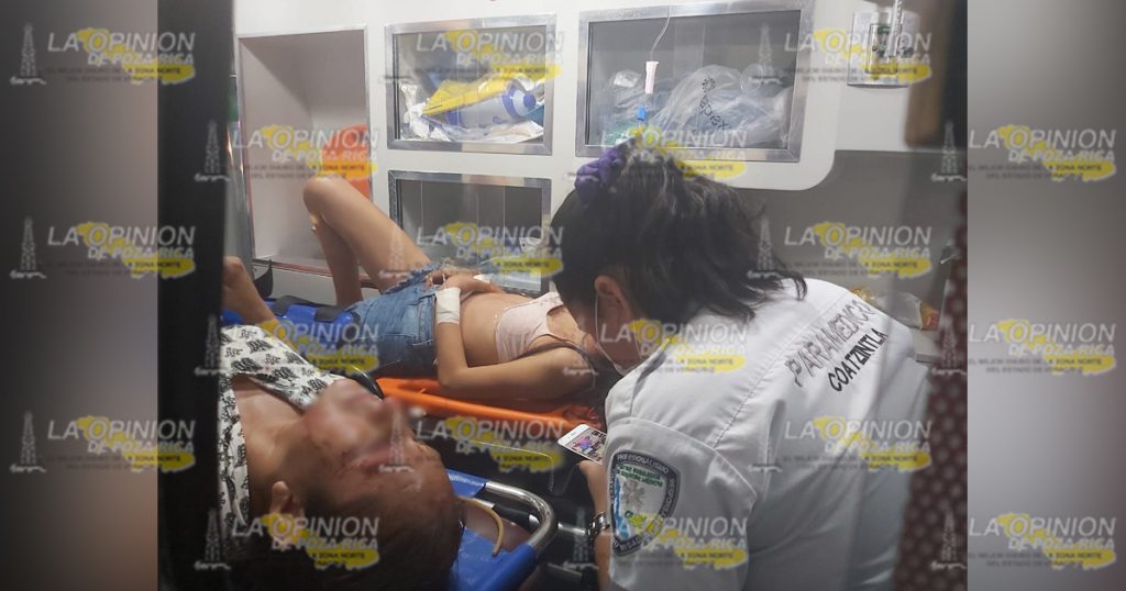 Volcadura de Chevy deja cuatro mujeres heridas