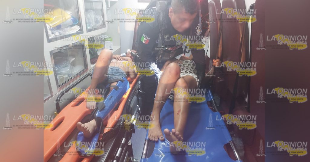 Volcadura de Chevy deja cuatro mujeres heridas