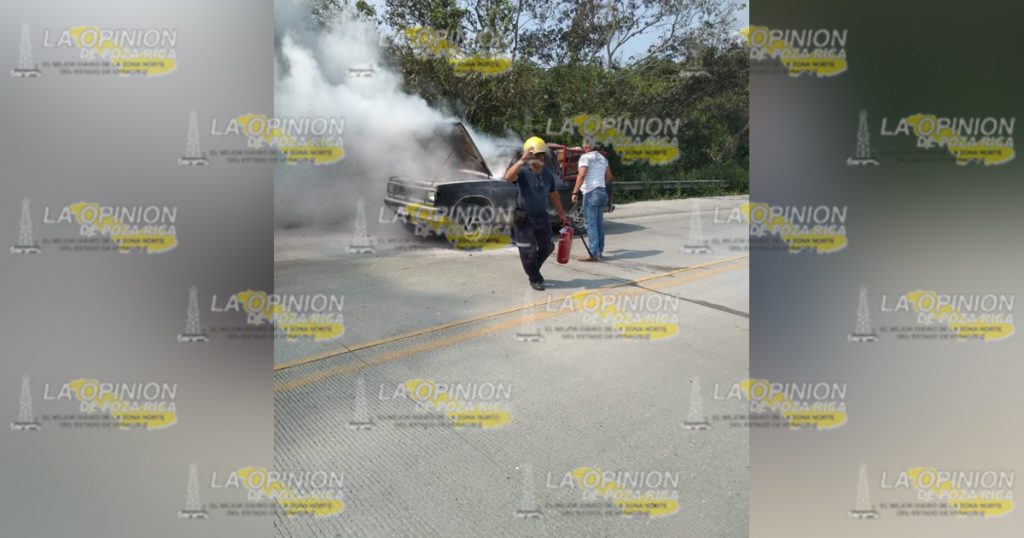 Se incendia camioneta en Papantla