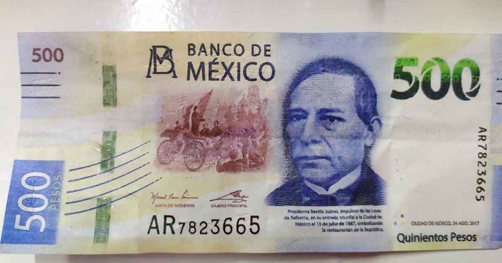 Alertan a comerciantes; pagan con billetes falsos