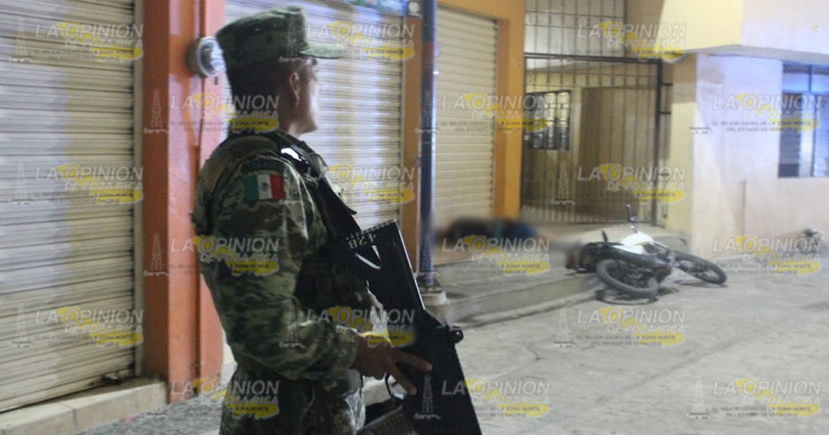En plena zona centro asesinan de varios balazos al Chuky, era de Poza Rica