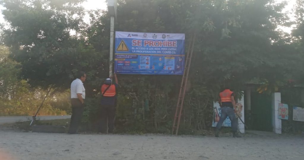 Visitantes y bañistas desafían al covid-19