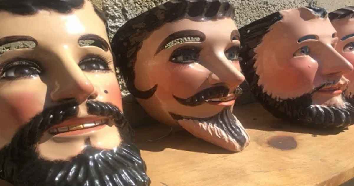Artesanos preservan la tradición de máscaras de huehue en Tlaxcala