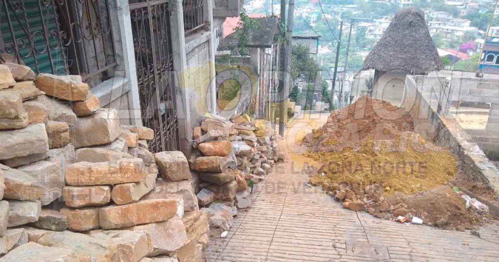 Bloquean los accesos al centro de salud en Filomeno Mata