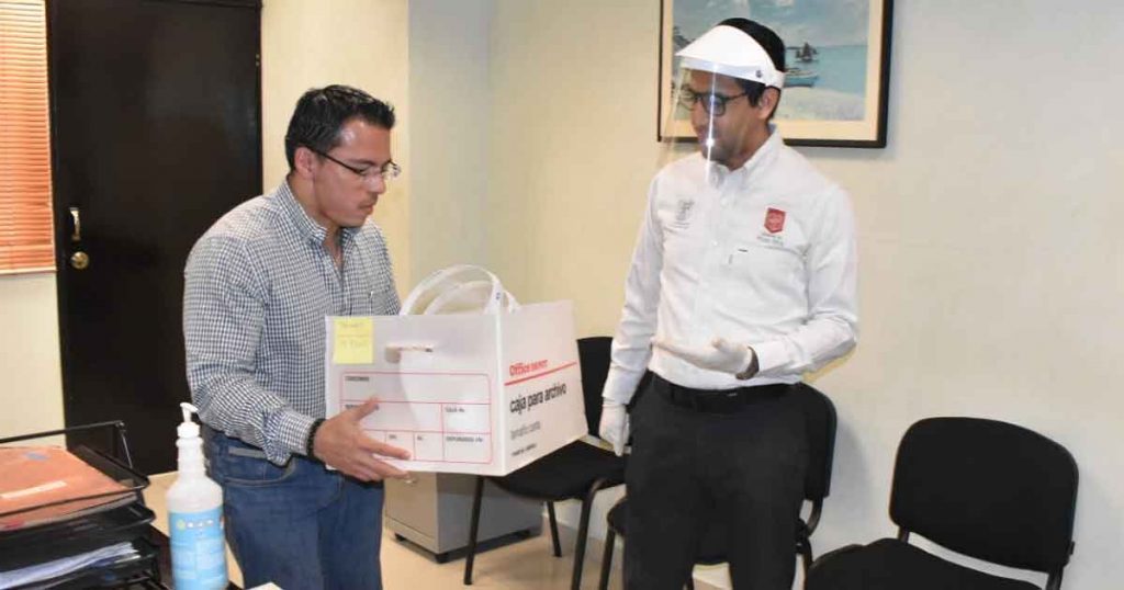 Continúa distribución de caretas protectoras para prevenir riesgos de contagio