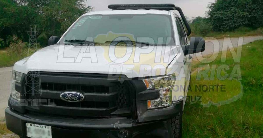 Ebrio petrolero provoca choque en la Poza Rica - Coatzintla