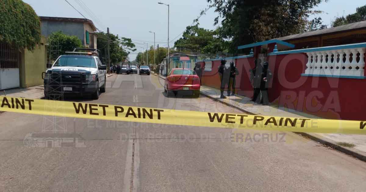 Ejecutan a hombre en pleno centro de Ciudad Isla, Ver.