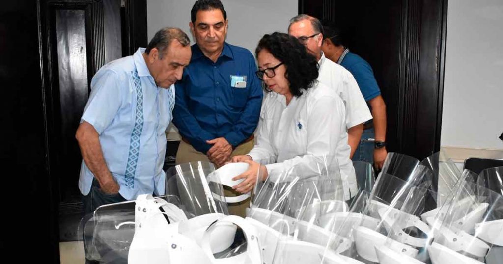 Entrega la UV caretas de protección al Ayuntamiento de Poza Rica