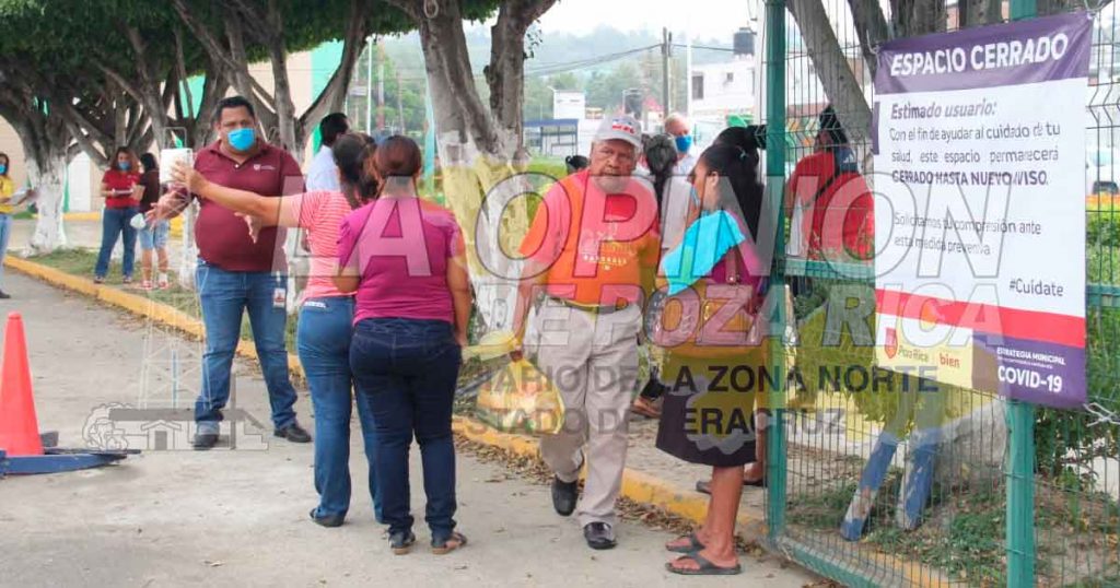 Entregan despensas a los sectores vulnerables