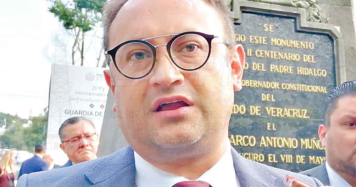 Faltan obras, sobran carros