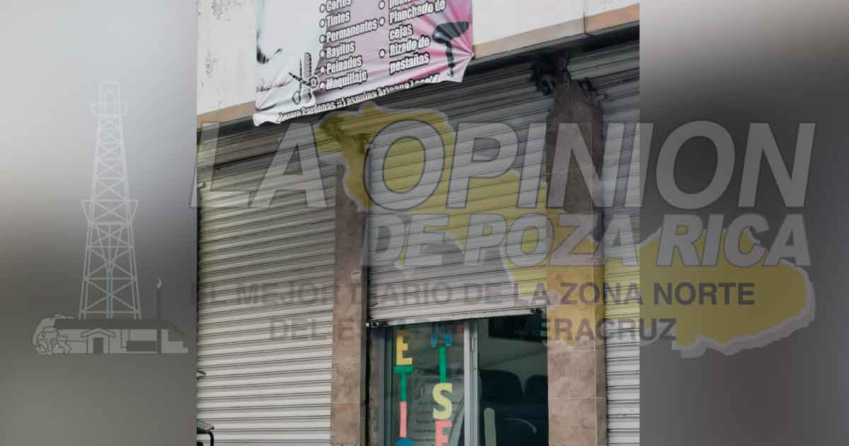 Estilistas no son cortados con la misma tijera; protestan en Tuxpan