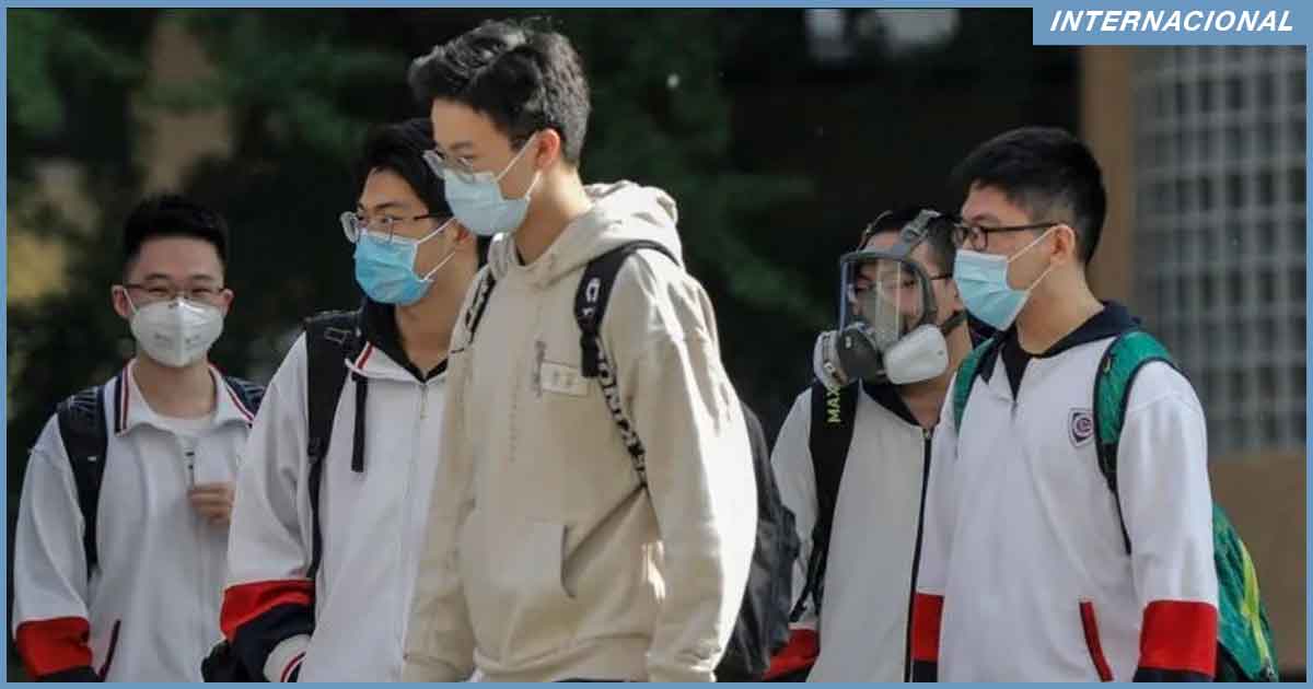 Miles de estudiantes regresan a las aulas de Beijing y Shanghai