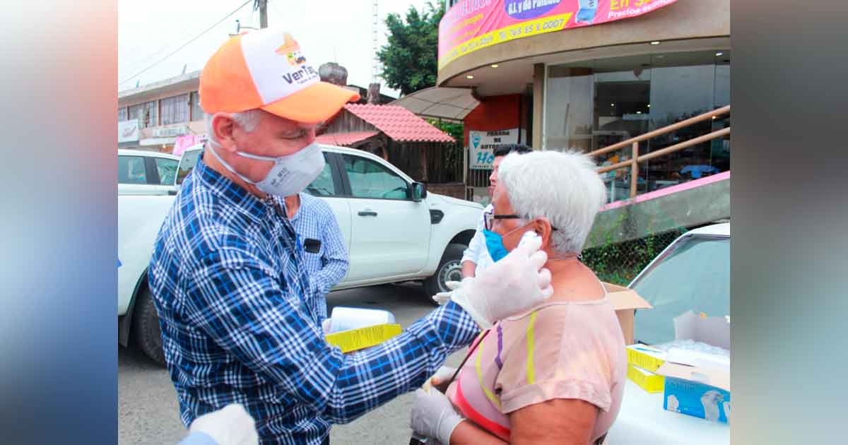 Jorge Vera Hernández llamó a la gente joven para que también se recluya en casa y no contagie e infecte con el virus a sus padres o abuelos
