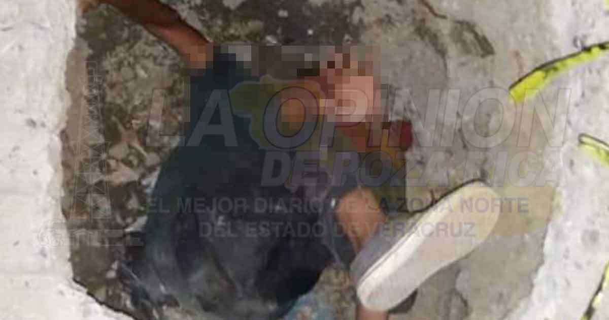 Cae abuelito a alcantarilla en La Ceiba; resultó ileso