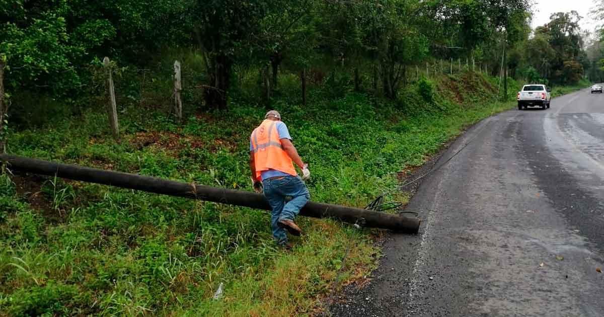 La tormenta los dejó sin luz ni servicio de telefonía, en Cazones