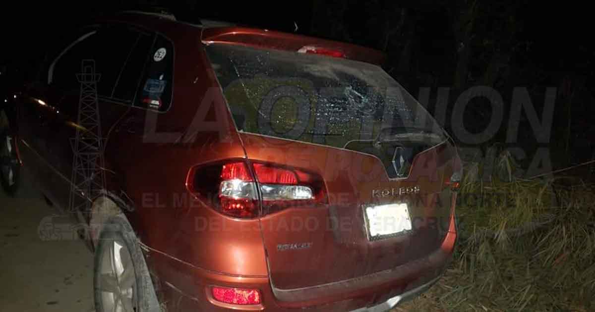 Localizan camioneta que fue robada a disparos