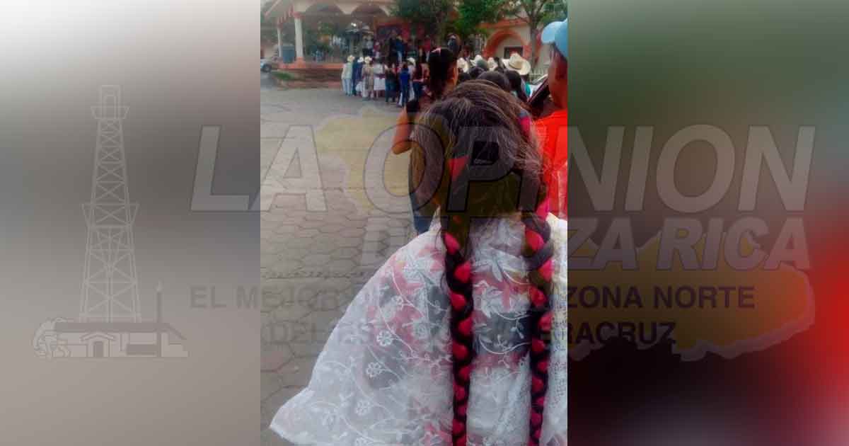 Pagan recibo de CFE sin medidas preventivas de higiene en Filomeno Mata