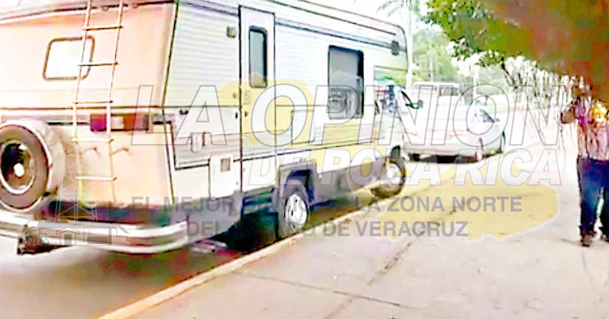 Retiran camper sospechoso en Tuxpan