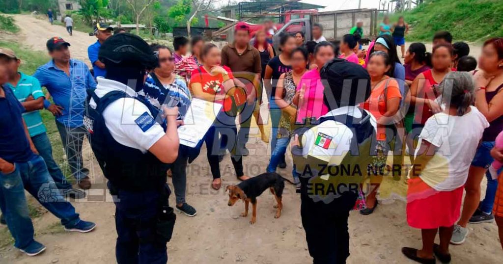 Se disputan espacios en la colonia Margarita Morán
