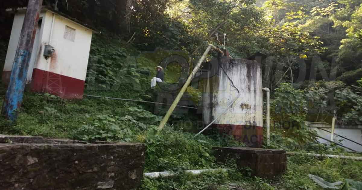 Falla el sistema de bombeo, se quedan sin agua