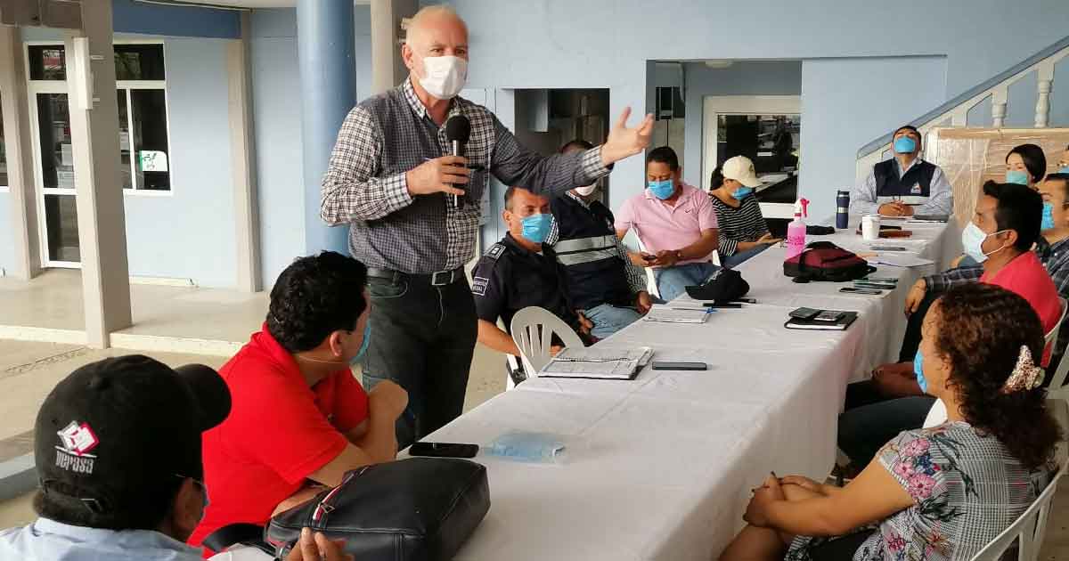 Sólo una persona por familia debe realizar las compras alimentarias para evitar contagio: Jorge Vera Hernández