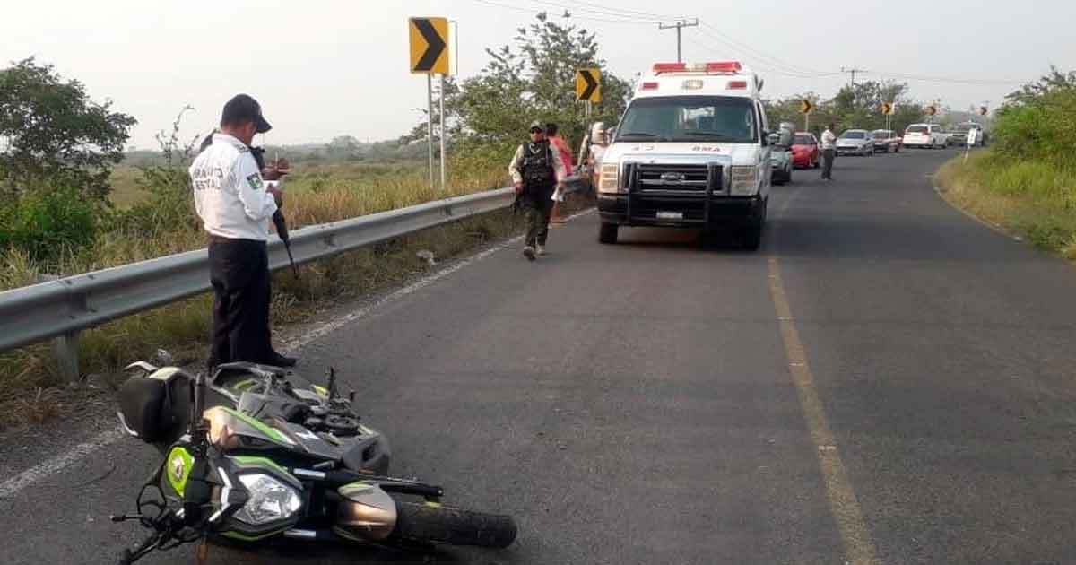 ¡Casi se matan motociclistas! en la estatal Tuxpan-Tamiahua
