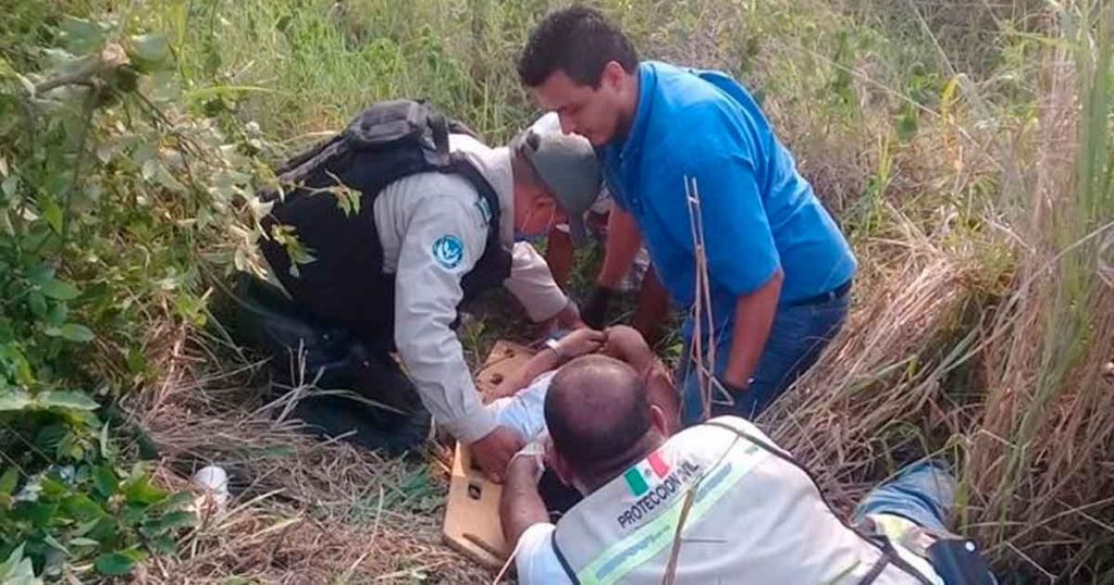 ¡Casi se matan motociclistas! en la estatal Tuxpan-Tamiahua