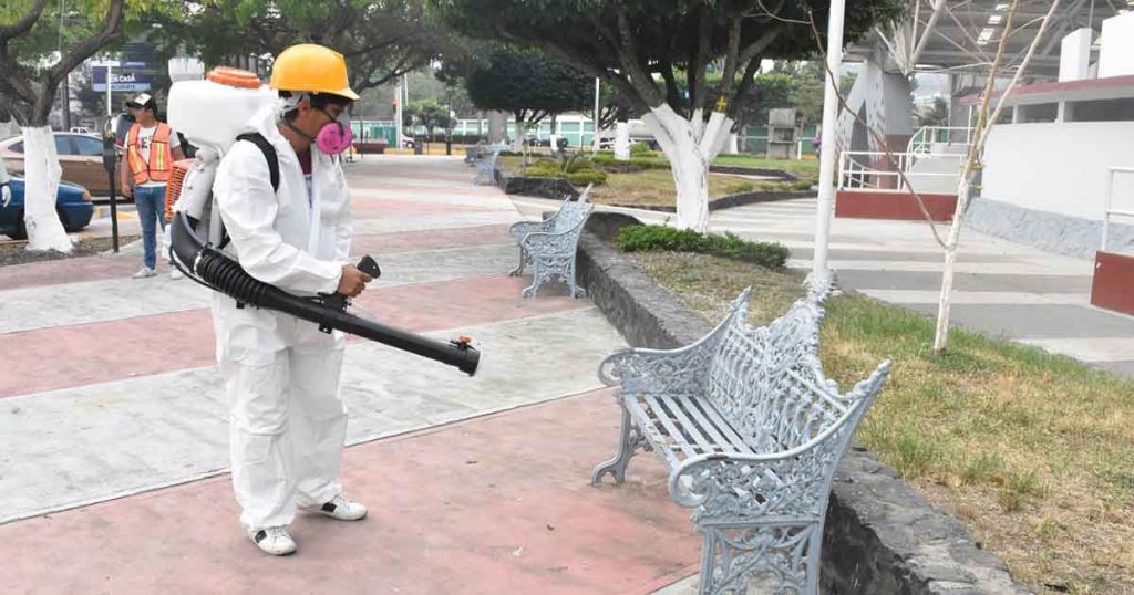 Amplían sanitización en transporte público y espacios públicos en Poza Rica
