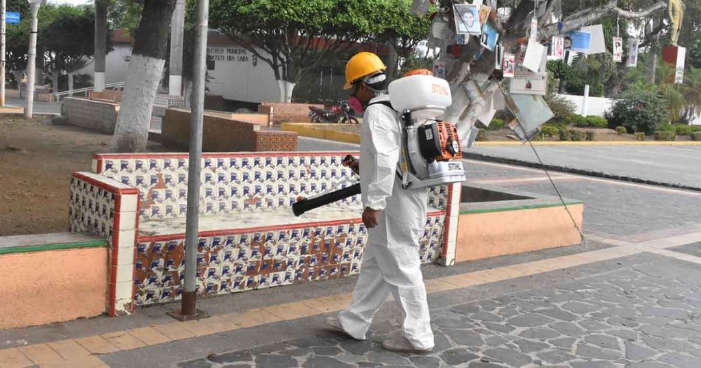 Amplían sanitización en transporte público y espacios públicos en Poza Rica