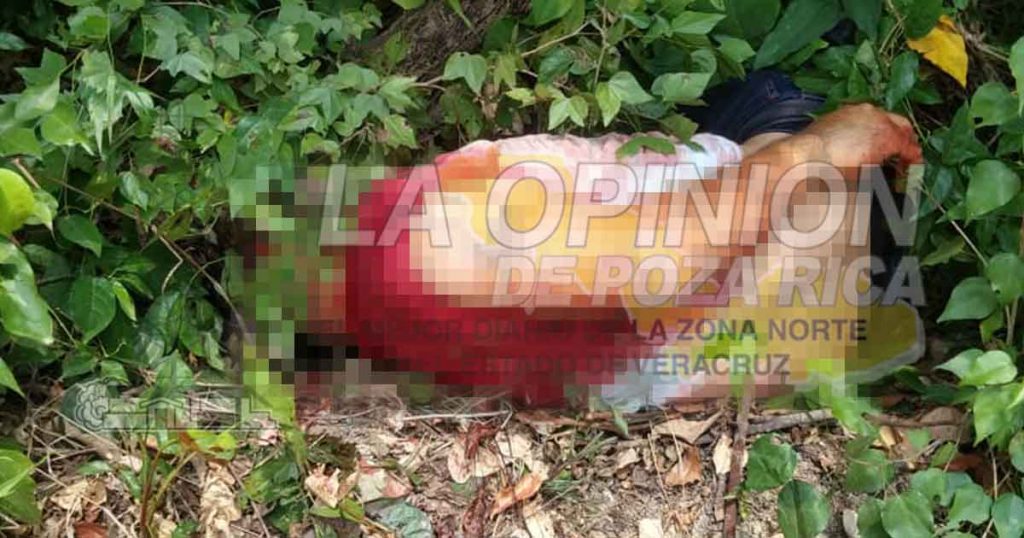 Tiran cuerpo sin vida en Zapotal Santa Cruz, Papantla